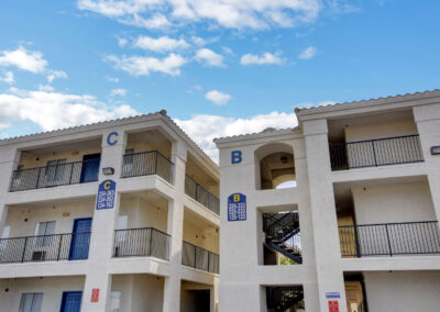 Kensington Suites | Monthly Weekly | Apartments For Rent in Las Vegas